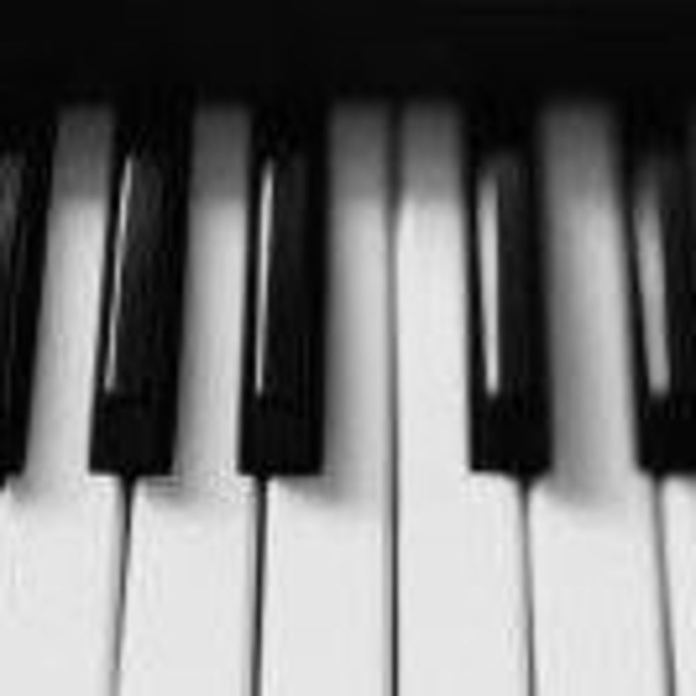 Meet your Posher, Nola